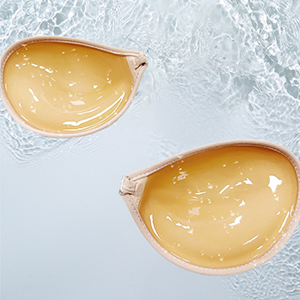 Adhesive bra that doesn't come off even when you swim and sweat